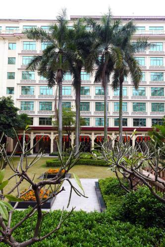 Dong Fang Hotel Guangzhou