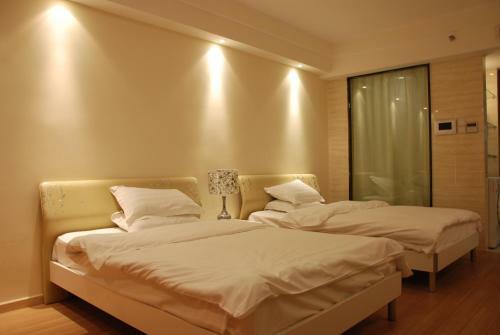 Huifeng's International Apartment