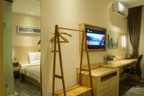 Denise Hotel(shangxiajiu Branch)