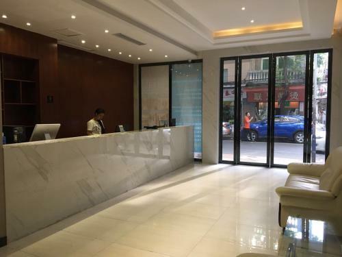 Denise Hotel(shangxiajiu Branch)