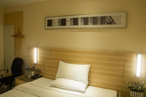 Denise Hotel(shangxiajiu Branch)