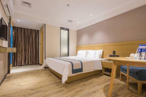 Denise Hotel(shangxiajiu Branch)