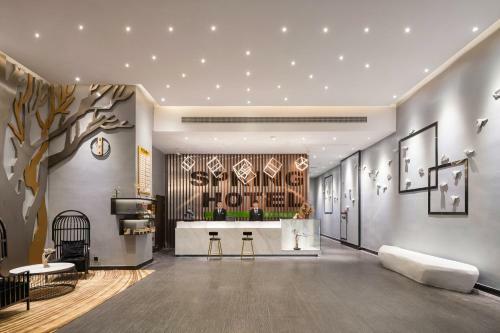 Spring Time Hotel