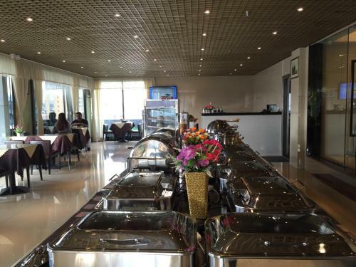 Paco Business Hotel Dongfeng Road