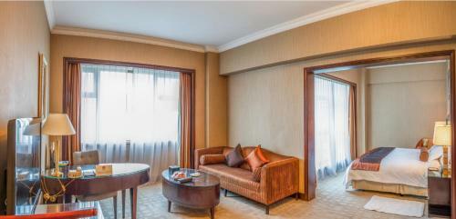 Grand International Hotel
