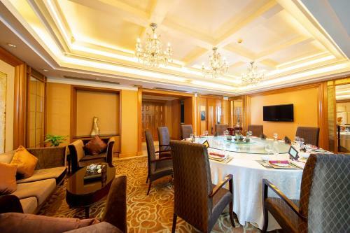 Grand International Hotel