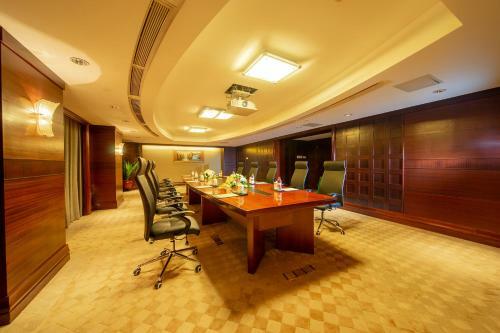 Grand International Hotel