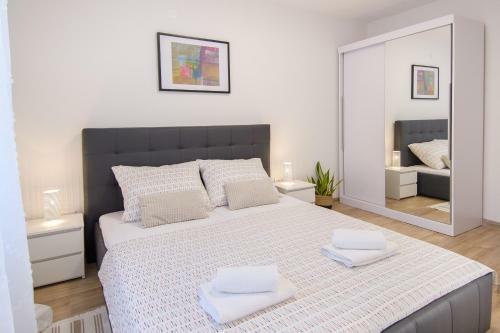 Hostal Apartments Darrer