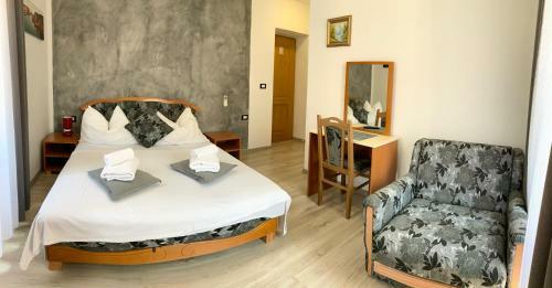 Hostal Rooms Valentino