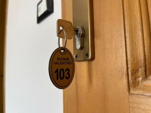 Hostal Rooms Valentino
