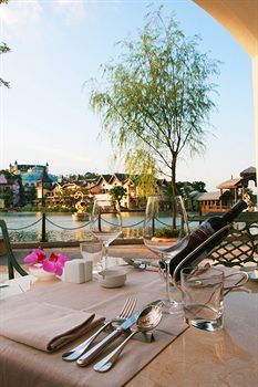 Oct Hotel Shenzhen Interlaken Town House