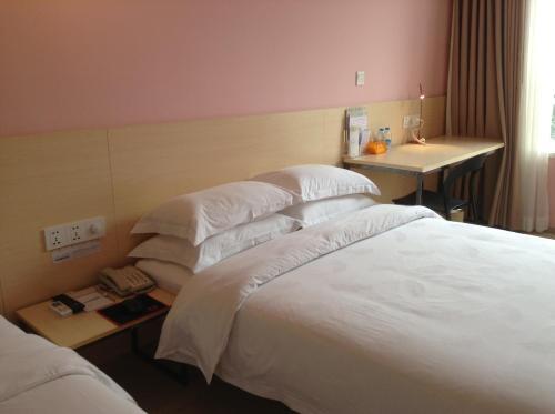 Hotel Colour Inn (she Kou Branch)