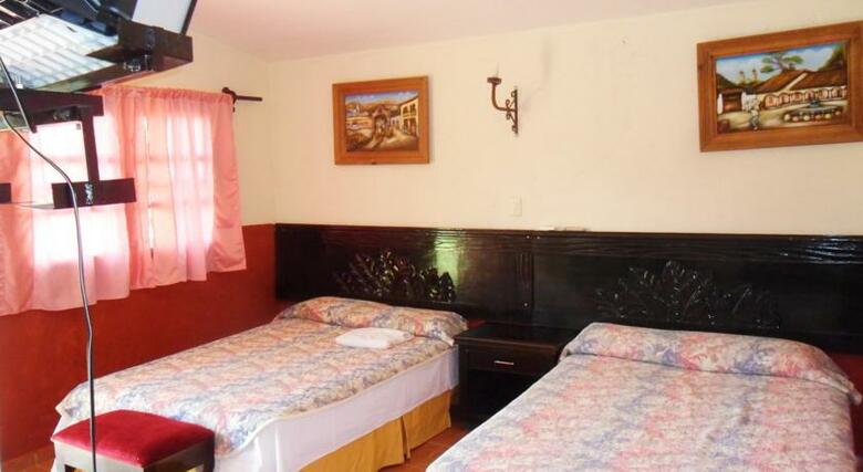 Hotel Cenotes Y Caba�as Suytun