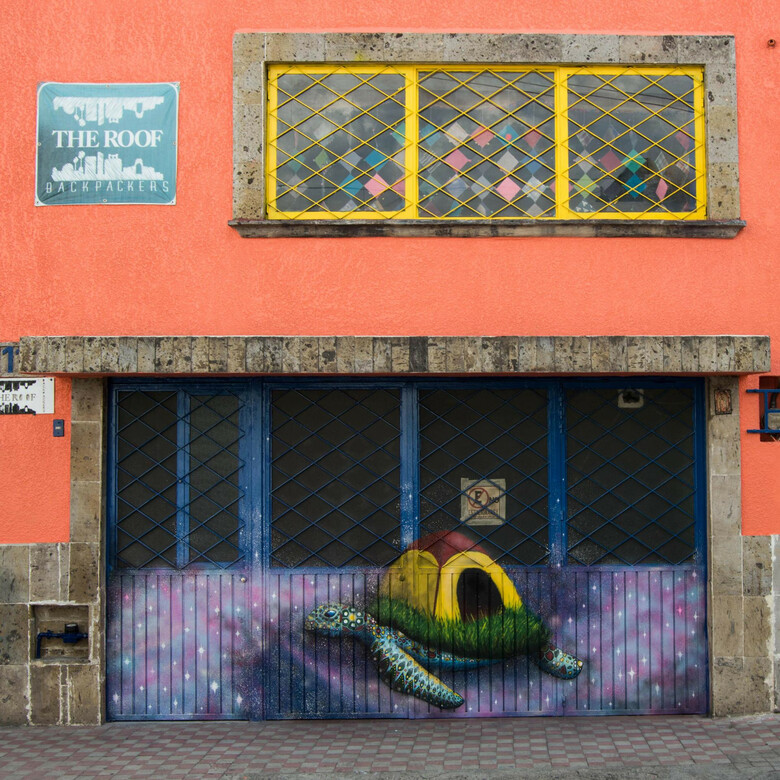 Hotel The Roof Backpackers Hostel