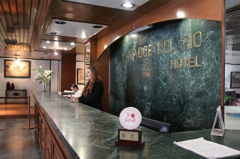 Hotel Parador Del R�o