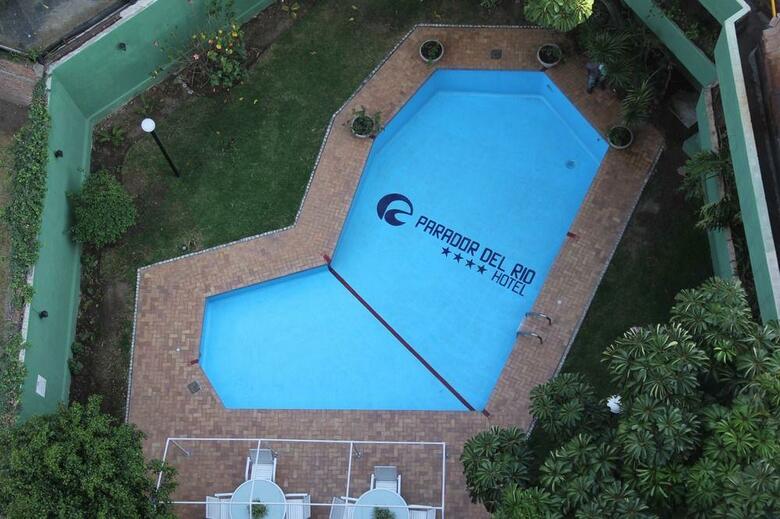 Hotel Parador Del R�o