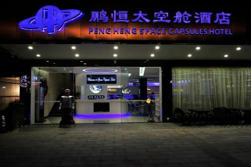 Pengheng Space Capsules Hotel