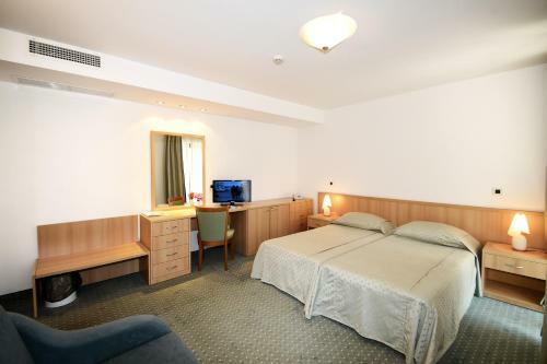 Hotel Flores