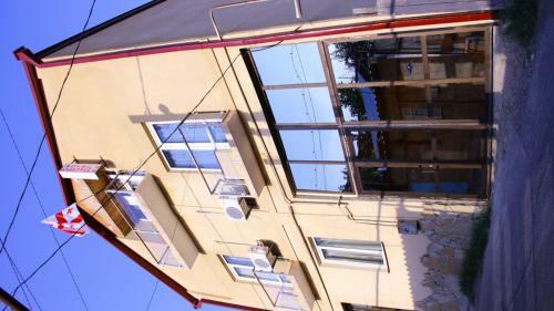 Es Hotel