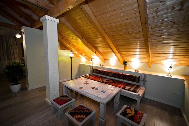 No12 Boutique Hotel