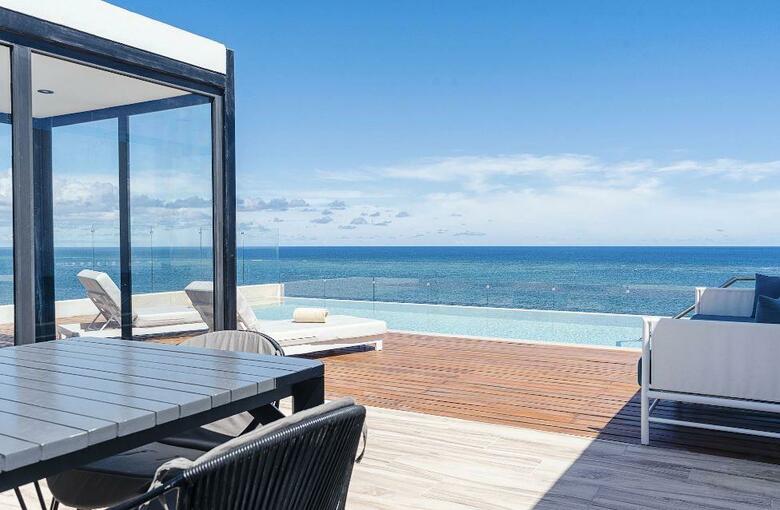 Hotel The Fives Oceanfront