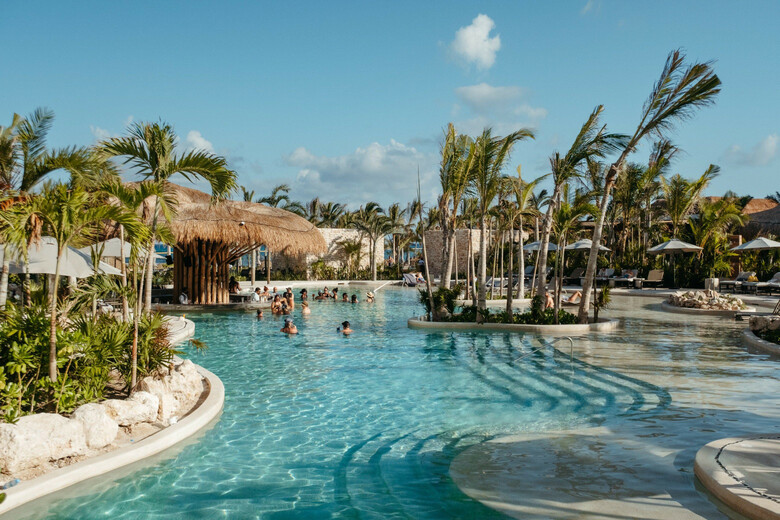 Hotel Secrets Moxch� Playa Del Carmen