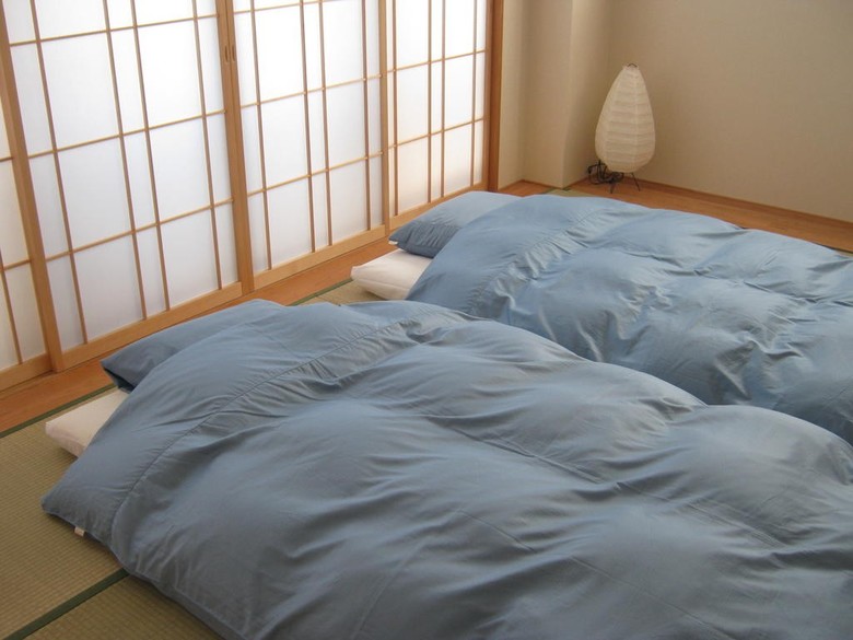 Albergue Guesthouse Hyakumanben Cross