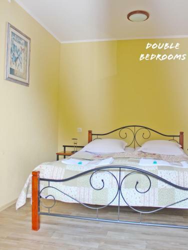 Hostal Red Fox Guest House