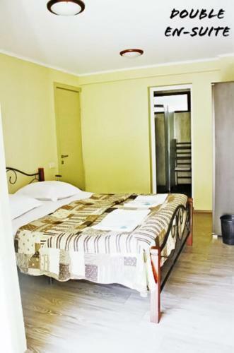 Hostal Red Fox Guest House