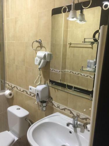 7 Baits Hotel And Hostel