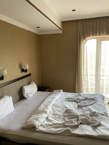 7 Baits Hotel And Hostel