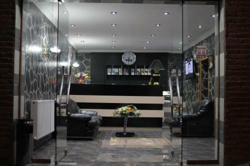 7 Baits Hotel And Hostel