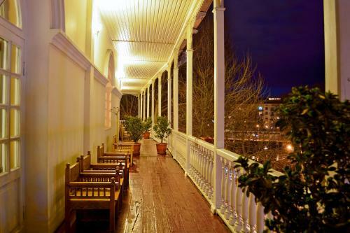 River Side Hotel