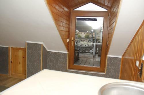 Hostal Guest House Gamardjoba