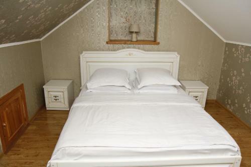 Hostal Guest House Gamardjoba