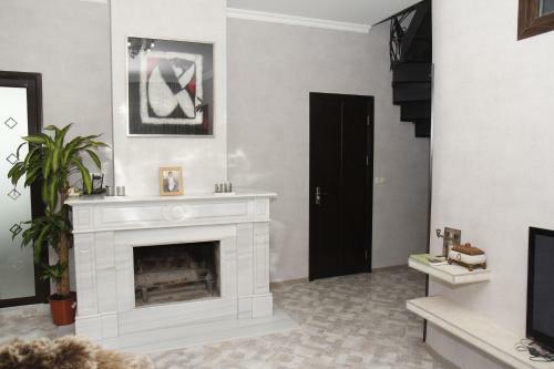Hostal Guest House Gamardjoba