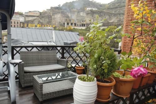 Hostal Guest House Gamardjoba
