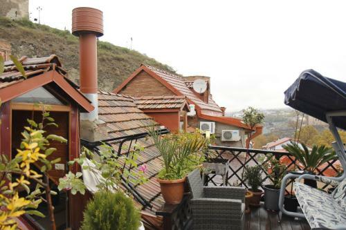 Hostal Guest House Gamardjoba