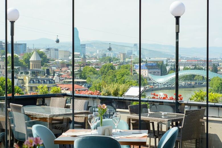Hotel Tiflis Palace