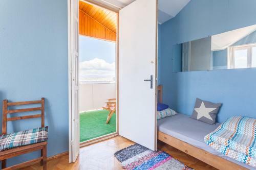 M42 Hostel