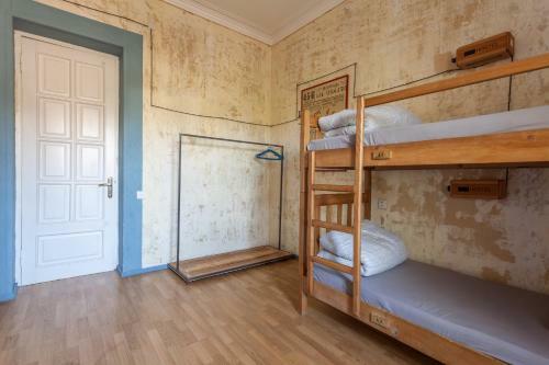 M42 Hostel