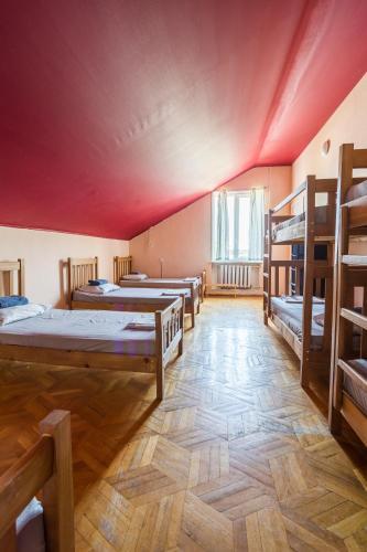 M42 Hostel