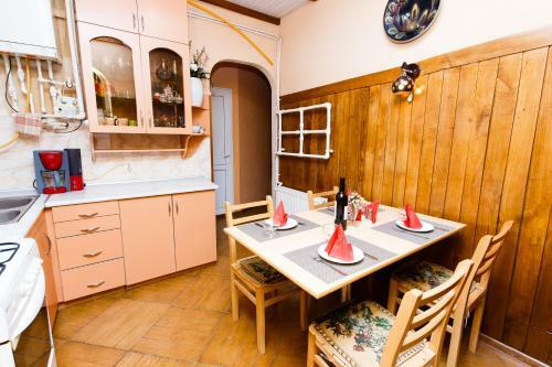 Gl Hostel