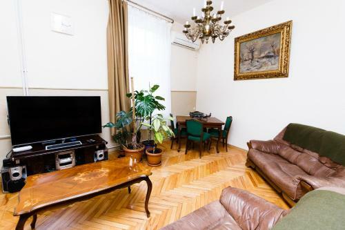 Gl Hostel