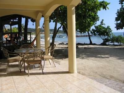 Fosters West Bay Garden View Studio Doble