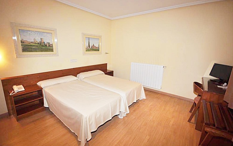 Hotel Ele Acueducto