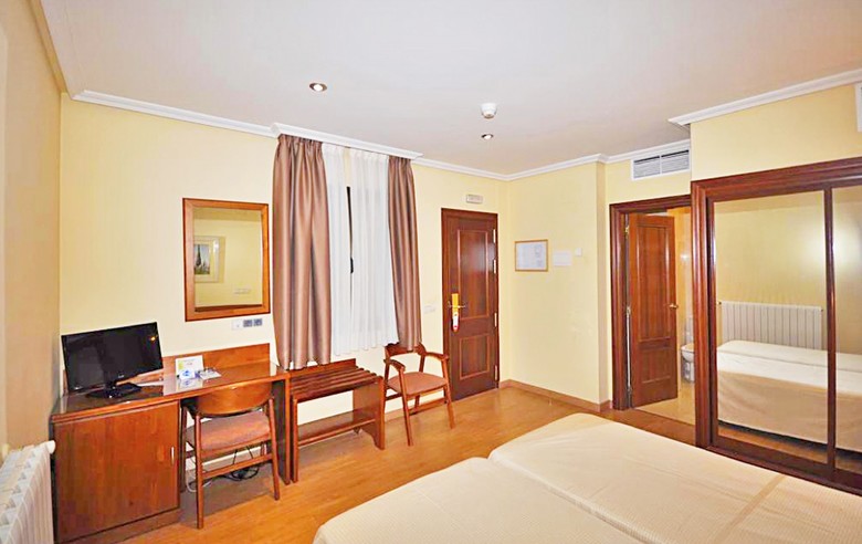 Hotel Ele Acueducto