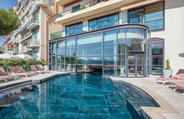 Le Radisson Blu 1835 Hotel & Thalasso
