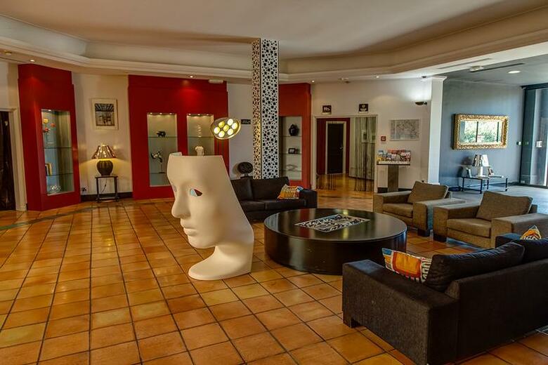 Hotel Arles Plaza