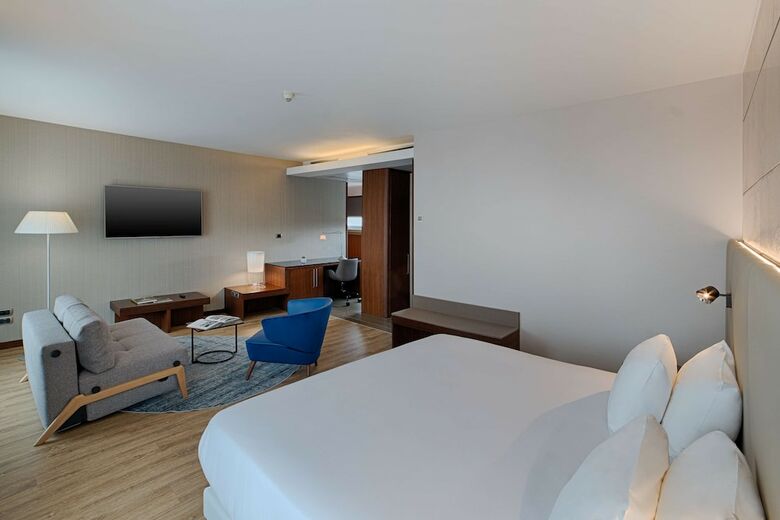 Hotel NH Bologna de La Gare
